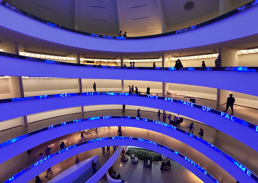 Guggenheim Museum :Jenny Holzer